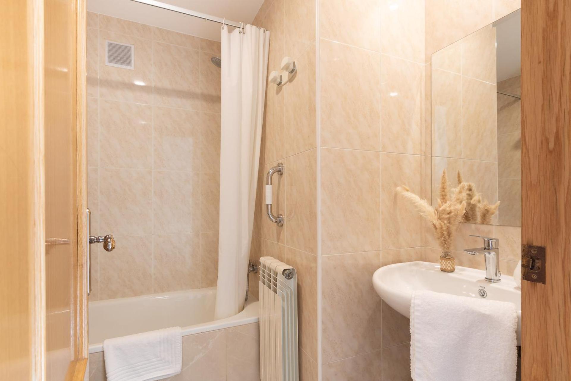Hostal Lobrega Torrecilla en Cameros Buitenkant foto