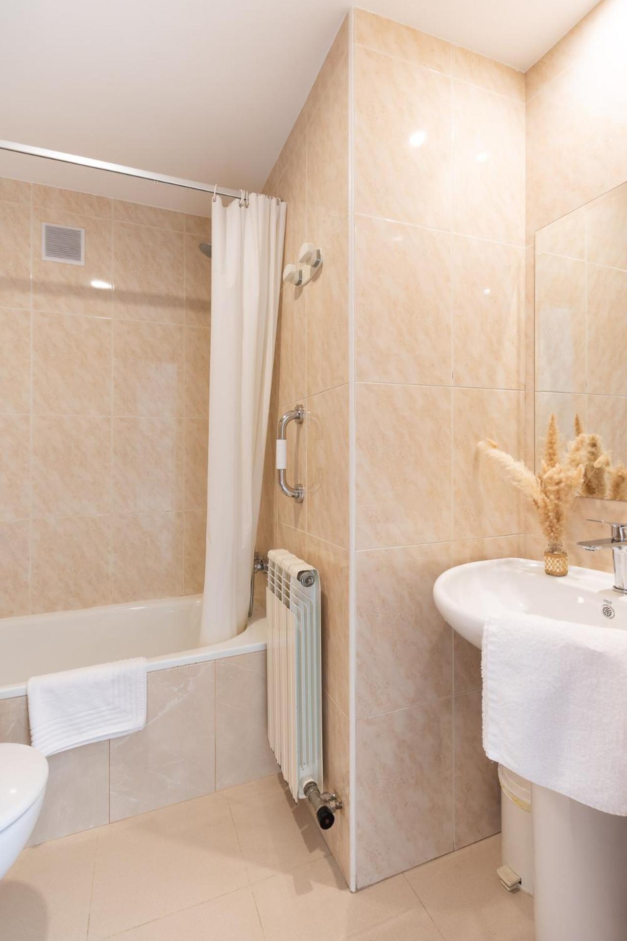 Hostal Lobrega Torrecilla en Cameros Buitenkant foto